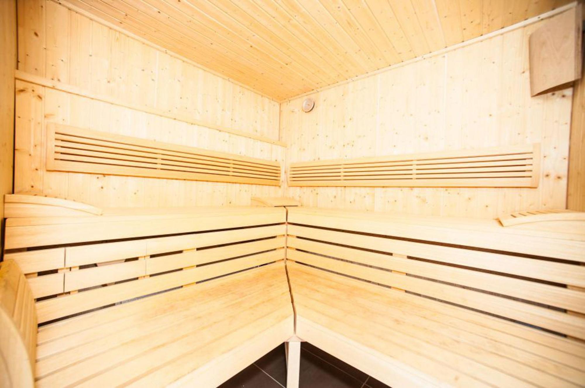 Omi Apartments コウォブジェク エクステリア 写真
