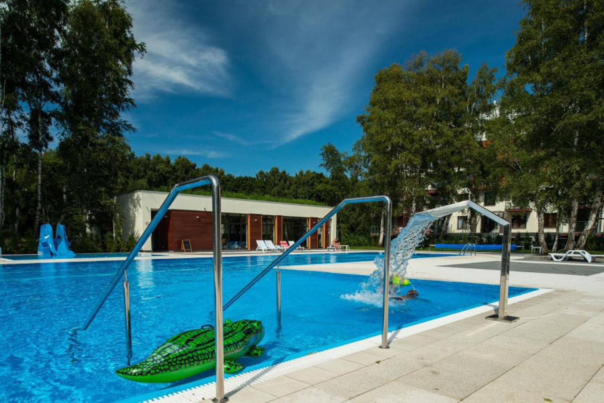 Omi Apartments コウォブジェク エクステリア 写真